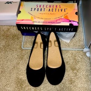 Brand new with tags comfort air cooled memory foam flats for back support l